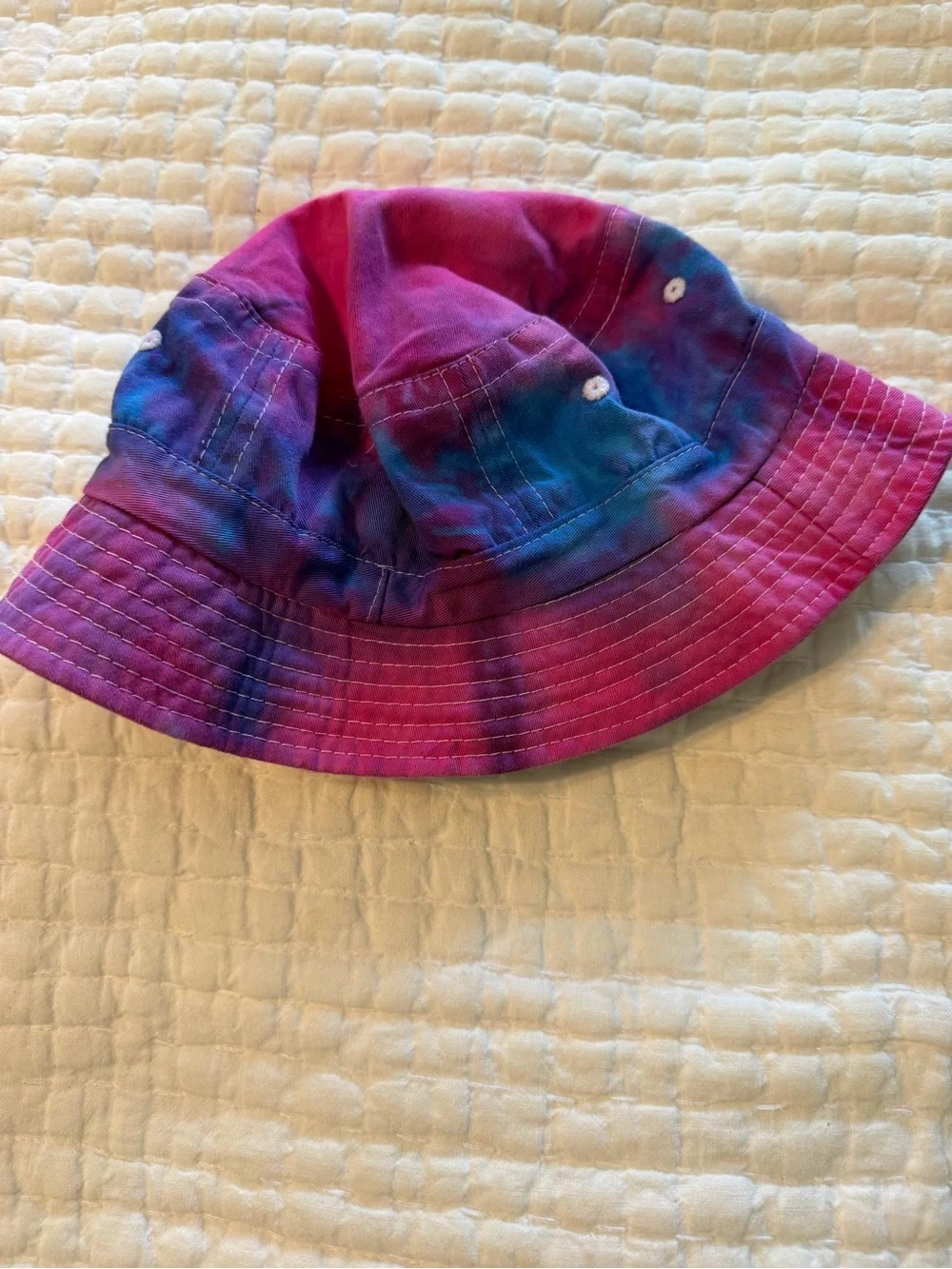 cameo Kids Tie-Dye Bucket Hat with Turtle Patch - Pink & Blue
